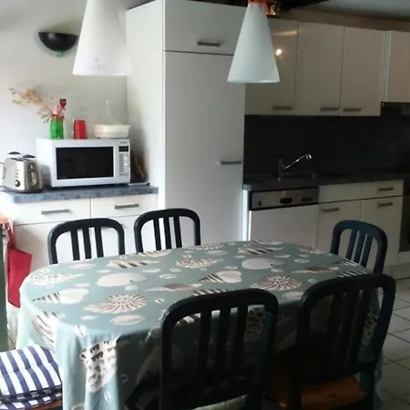 Villa Presidents - Maison 3 Pour 6 Personnes, Avec Piscine Les Presidents A Mae-0291